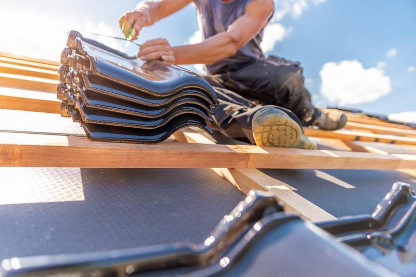 Expert Roof Replacement and Repair Services - Remodelyng.com