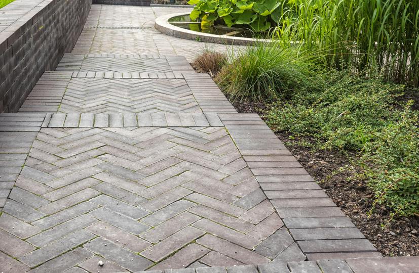 Find the best Remodeling companies on Remodelyng.com for your hardscaping project