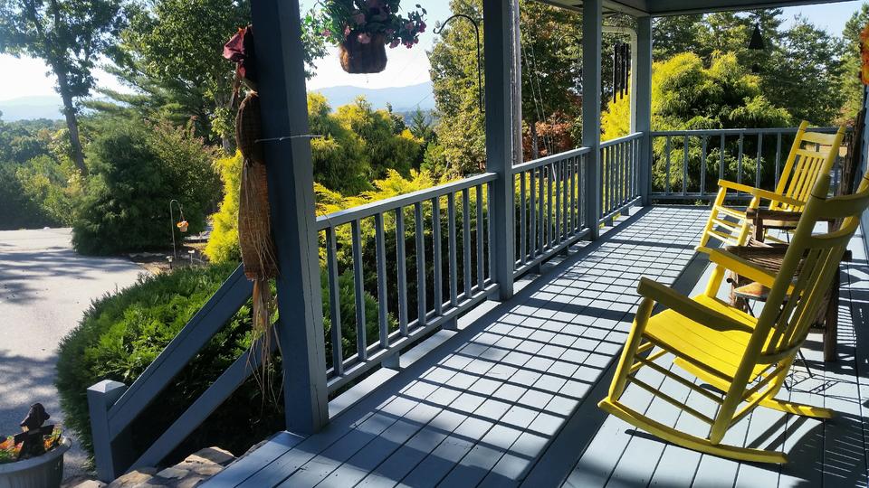 Find the best Remodeling companies on Remodelyng.com for your deck/pation construction