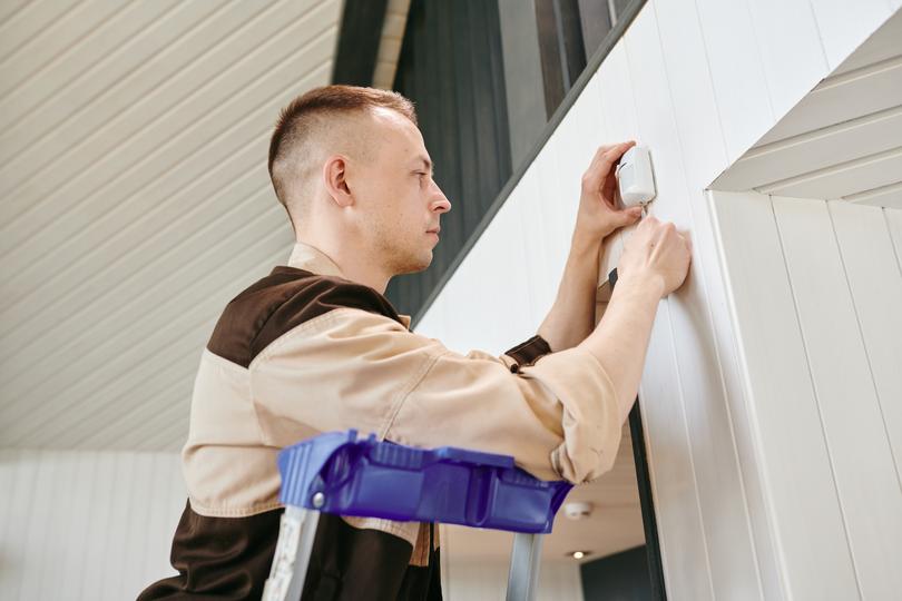 Find the best Remodeling companies on Remodelyng.com for your Security Systems Installation